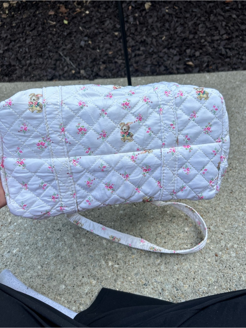 LadeBlaam Quilted Coquette Bunny Carry Bag – Vintage Floral & Rabbit Print - Picture 6 of 10